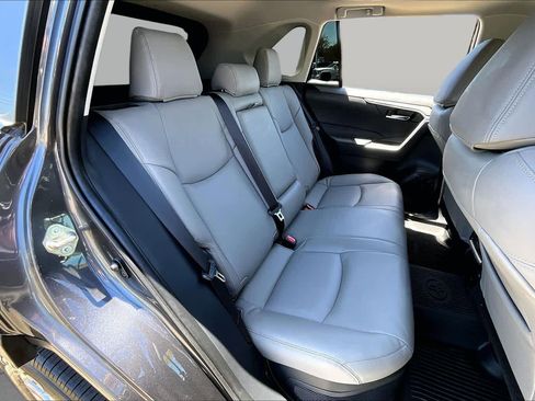 Used 2025 Toyota RAV4 XLE w/ Convenience Package AWD/4WD image 19