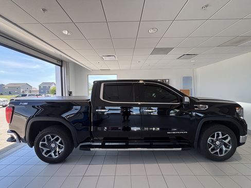 Used 2025 GMC Sierra 1500 SLT w/ SLT Premium Plus Package AWD/4WD image 6