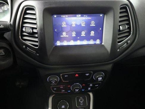 Used 2018 Jeep Compass Latitude w/ Popular Equipment Group image 16