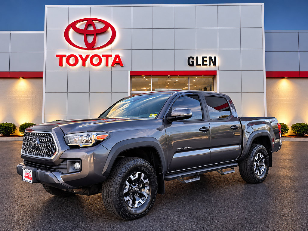 Certified 2019 Toyota Tacoma TRD Off-Road AWD/4WD image 3