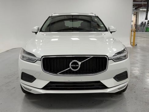 Used 2021 Volvo XC60 T6 Momentum image 6