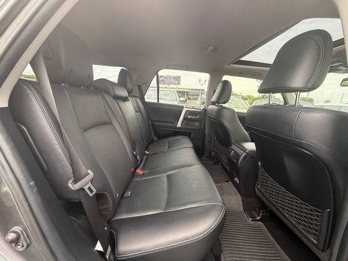 Used 2022 Toyota 4Runner Limited AWD/4WD image 21