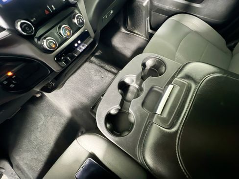 Used 2024 RAM 3500 Big Horn AWD/4WD image 26