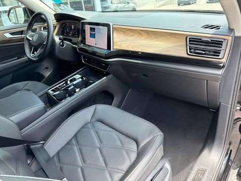 Used 2026 Volkswagen Atlas SE AWD/4WD image 13