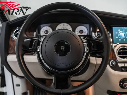 Used 2012 Rolls-Royce Ghost Extended Wheelbase image 31