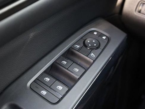 Certified 2025 Nissan Pathfinder SV AWD/4WD image 19