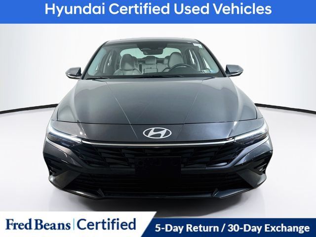 Certified 2026 Hyundai Elantra Limited FWD image 2