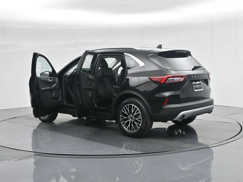 New 2025 Ford Escape SE image 33