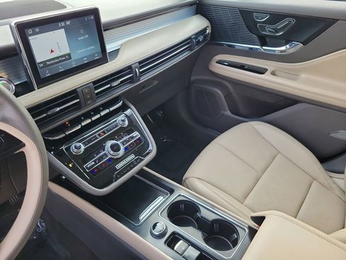 Certified 2022 Lincoln Corsair FWD w/ Premium Package image 29