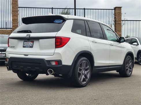 Used 2022 Honda Passport EX-L image 2