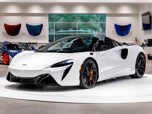 New 2026 McLaren Artura Spider RWD image 1