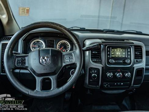 Used 2015 RAM 2500 Tradesman w/ Chrome Appearance Group image 18