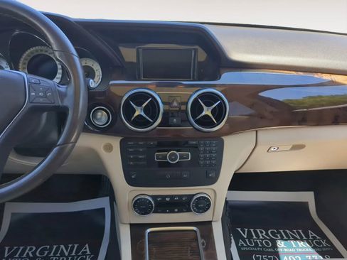 Used 2014 Mercedes-Benz GLK 350 2WD image 11