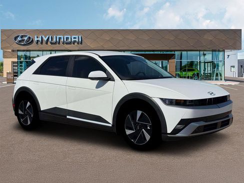 New 2026 Hyundai Ioniq 5 SEL AWD/4WD image 10