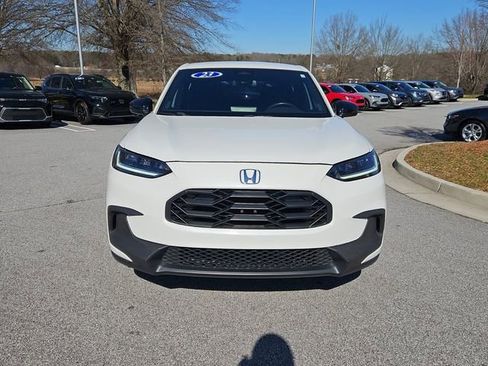 Used 2023 Honda HR-V Sport image 9