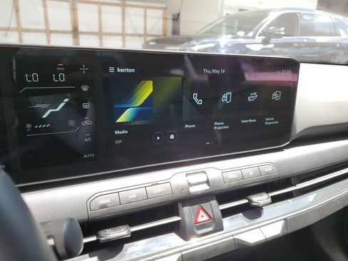 Certified 2025 Kia K4 EX FWD image 27