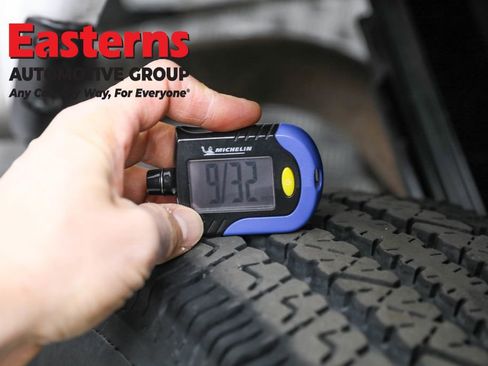 Used 2023 Chevrolet Express 3500 LS image 27