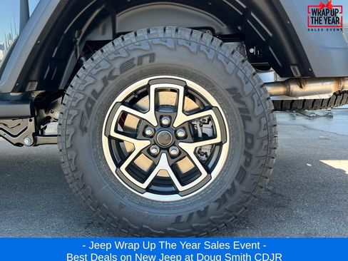 New 2025 Jeep Gladiator Rubicon w/ Convenience Group image 32