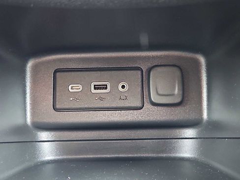 Used 2019 Chevrolet Equinox LT image 17