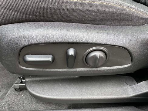 Used 2024 Chevrolet Equinox LT image 19