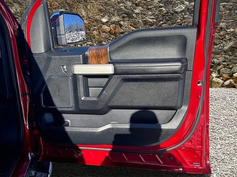 Used 2018 Ford F150 Lariat w/ Equipment Group 502A Luxury image 23