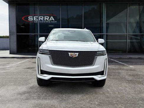 Certified 2024 Cadillac Escalade ESV Premium Luxury Platinum w/ Heavy-Duty Trailer Package AWD/4WD image 8