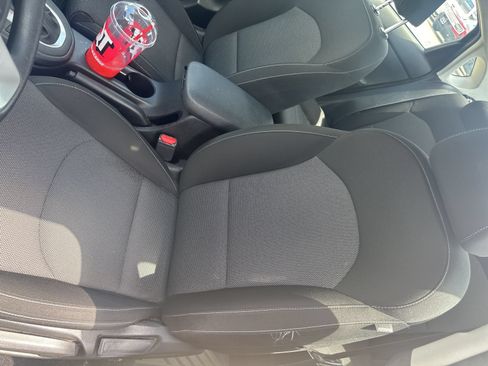 Used 2023 Kia Forte LXS FWD image 17