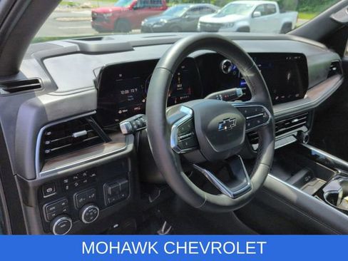 Used 2026 Chevrolet Tahoe Z71 w/ Comfort Package AWD/4WD image 11