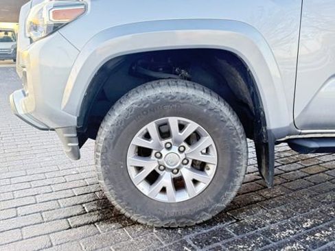 Used 2018 Toyota Tacoma SR5 image 14