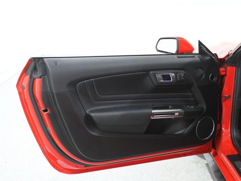 Used 2021 Ford Mustang Premium w/ Equipment Group 201A image 4