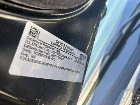 Used 2025 GMC Sierra 2500 Denali w/ Denali Reserve Package image 12