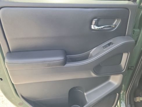Certified 2025 Nissan Frontier SL AWD/4WD image 17