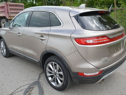 Used 2019 Lincoln MKC Select w/ Select Plus Package AWD/4WD image 7