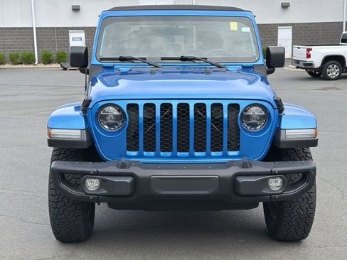 Used 2021 Jeep Gladiator Sport AWD/4WD image 16