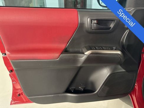 Used 2022 Toyota Tacoma SR5 w/ Technology Package RWD image 17