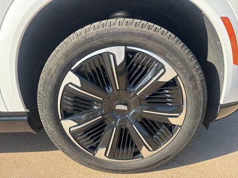 Used 2025 Cadillac Escalade IQ Sport 1 image 11