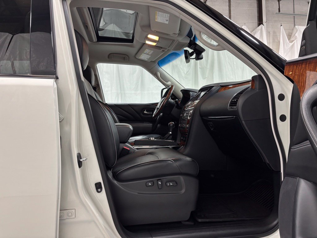 Used 2015 INFINITI QX80 4WD w/ Deluxe Technology Package image 59