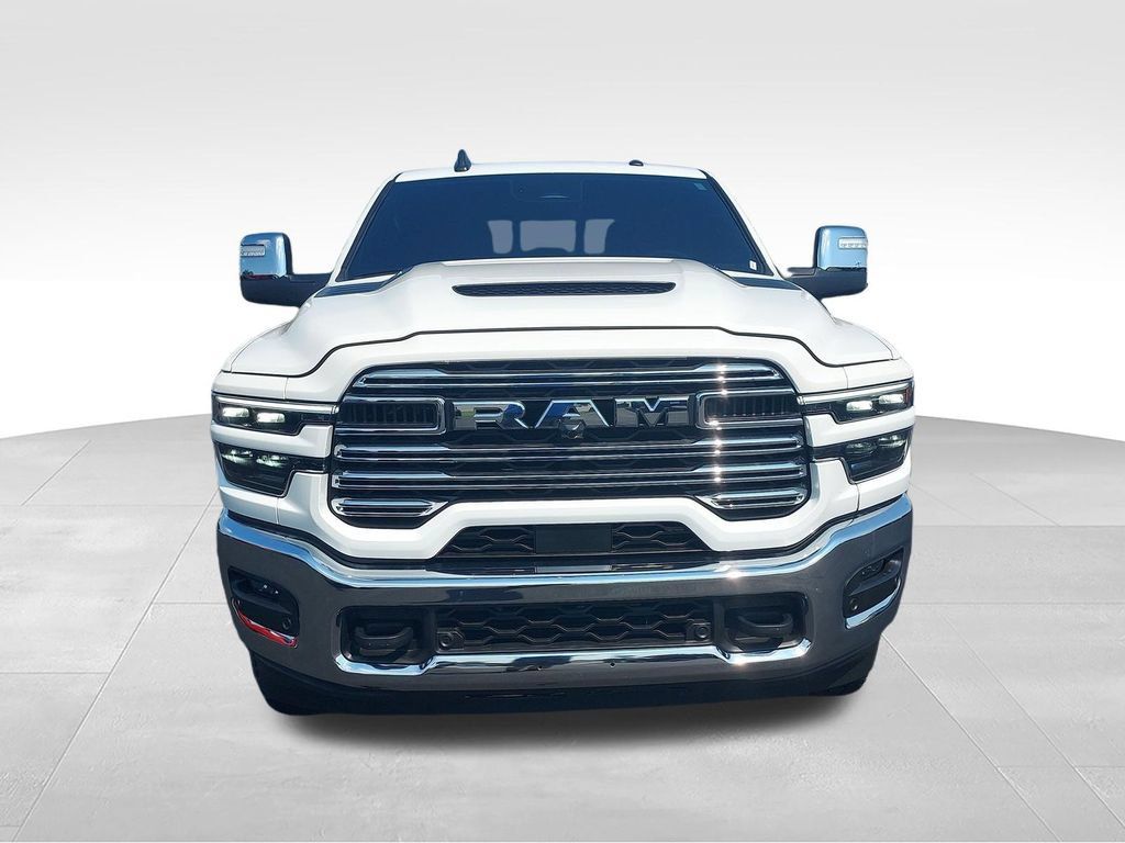 Used 2025 RAM 2500 Laramie AWD/4WD image 8