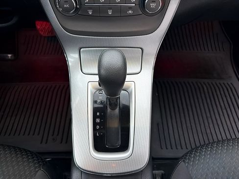 Used 2013 Nissan Sentra SR w/ Electronics Pkg image 29