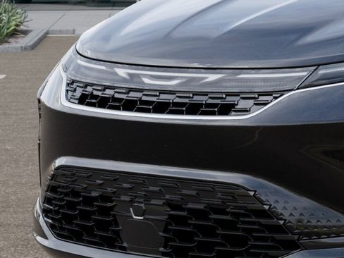 New 2027 Chrysler Pacifica Select FWD image 11