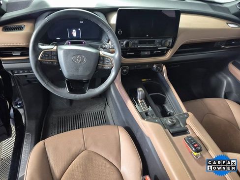 Used 2024 Toyota Grand Highlander AWD Hybrid image 10