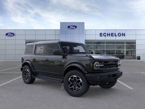 New 2025 Ford Bronco Outer Banks image 7