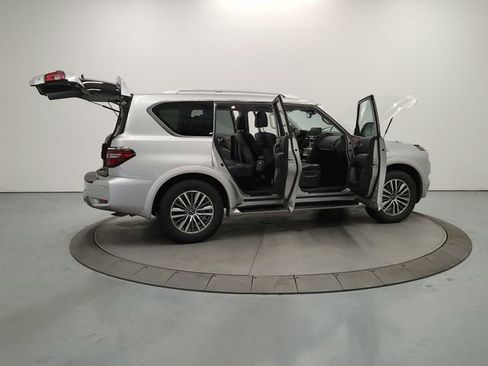 Used 2024 Nissan Armada SL image 14