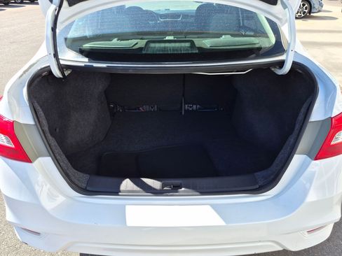 Used 2018 Nissan Sentra SV FWD image 29
