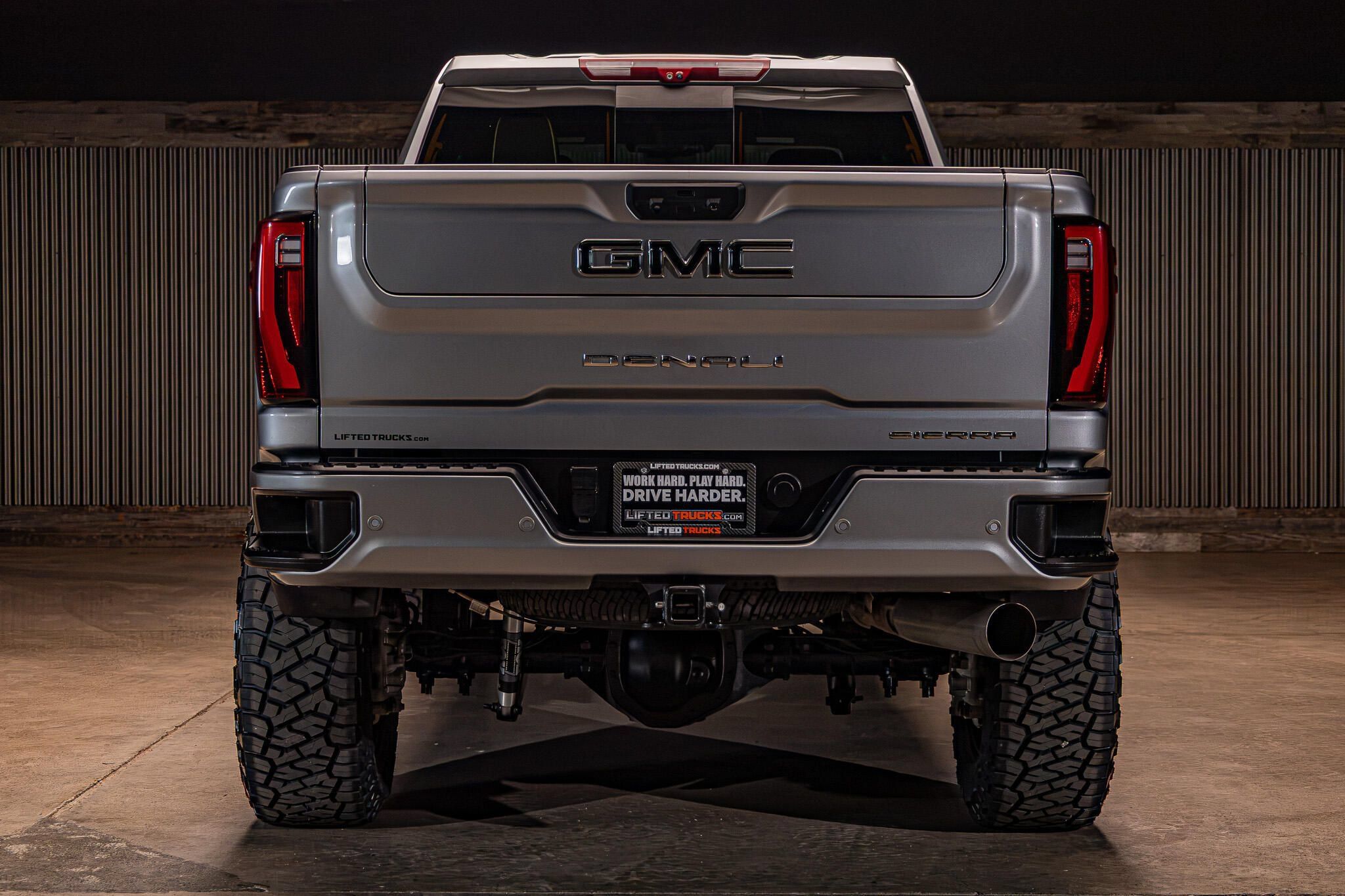 Used 2024 GMC Sierra 2500 Denali Ultimate w/ Max Trailering Package AWD/4WD image 8