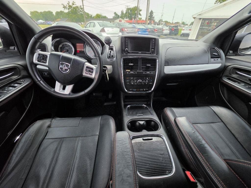 Used 2017 Dodge Grand Caravan GT FWD image 16