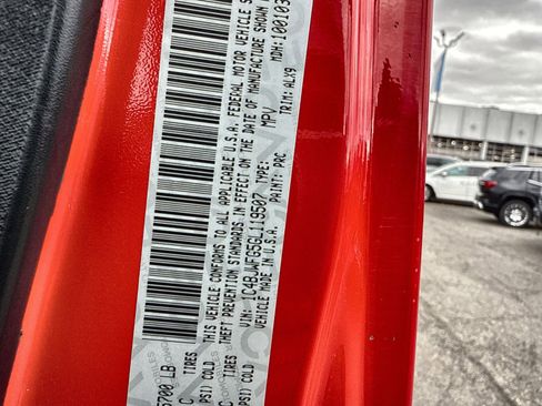 Used 2016 Jeep Wrangler Unlimited Rubicon w/ Connectivity Group image 26