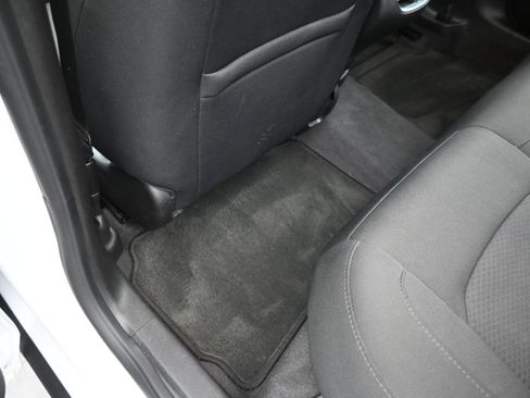 Used 2018 Chevrolet Malibu LT FWD image 18