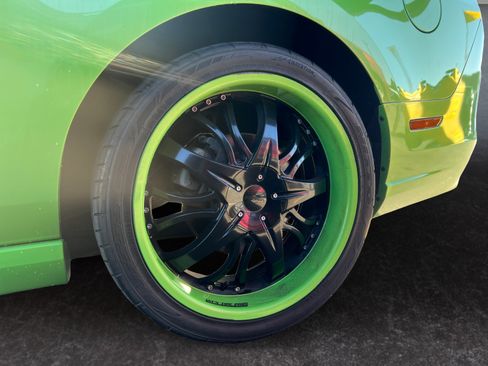 Used 2013 Ford Mustang Coupe image 12