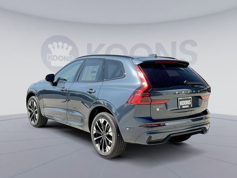 New 2026 Volvo XC60 B5 Plus w/ Climate Package image 4